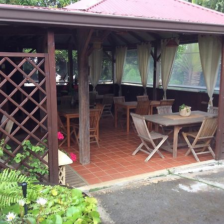 Le Bungalow Des Bougainvilliers Ducos Eksteriør bilde