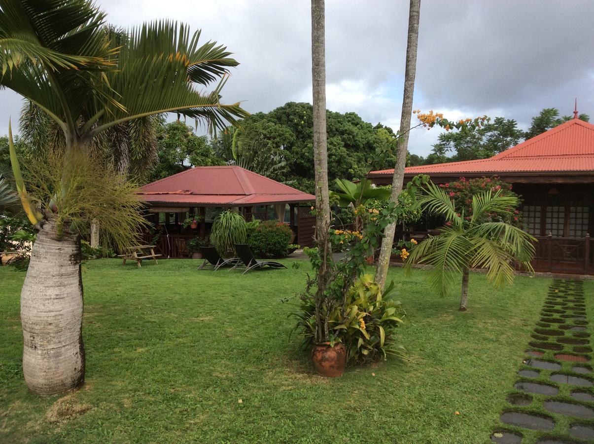 Le Bungalow Des Bougainvilliers Ducos Eksteriør bilde